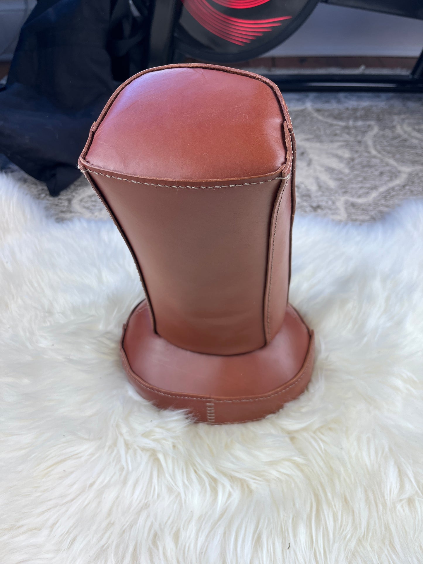 Moai home decor tissue holder